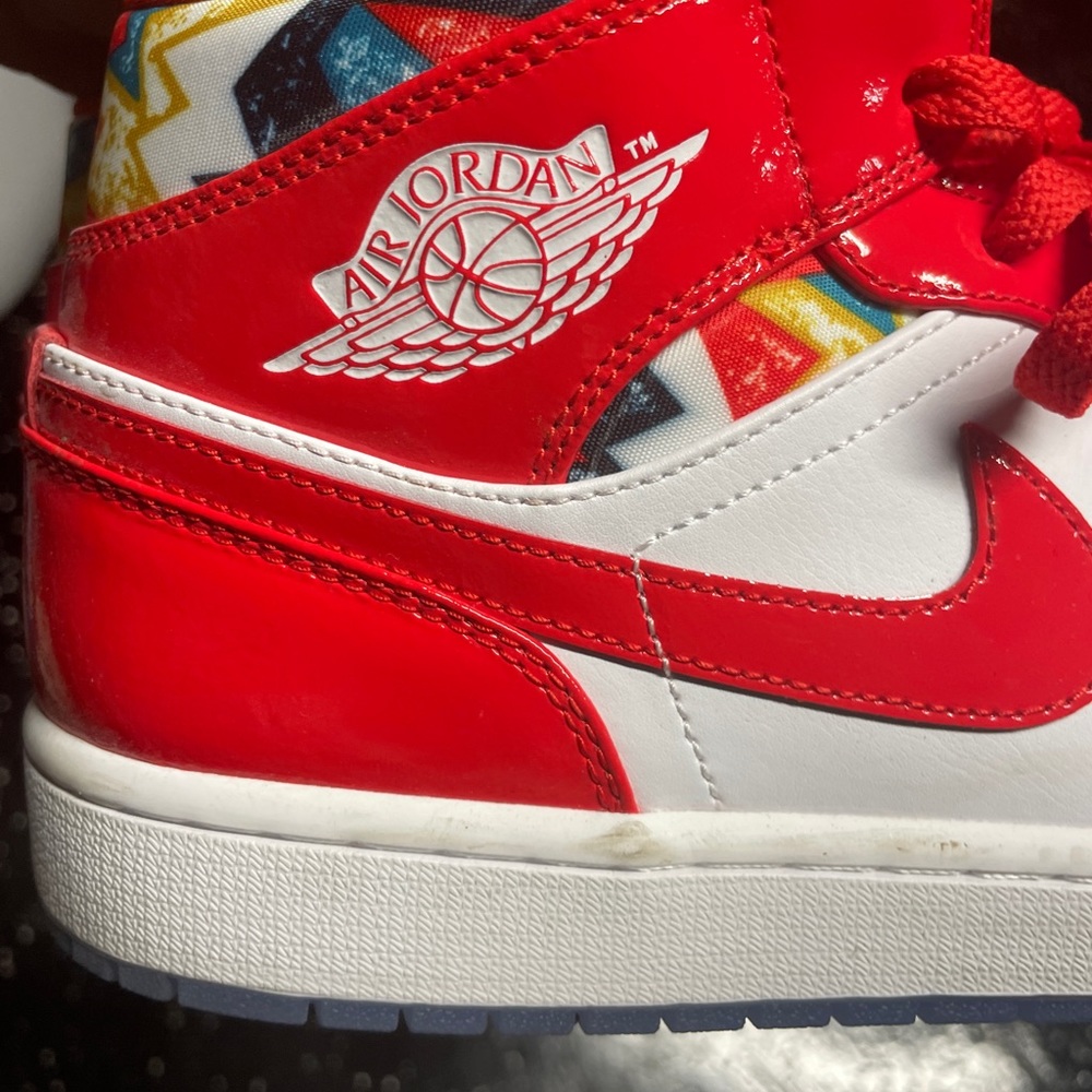 Like New Air Jordan 1 Mid SE Barcelona Sweater Size 10.5 US